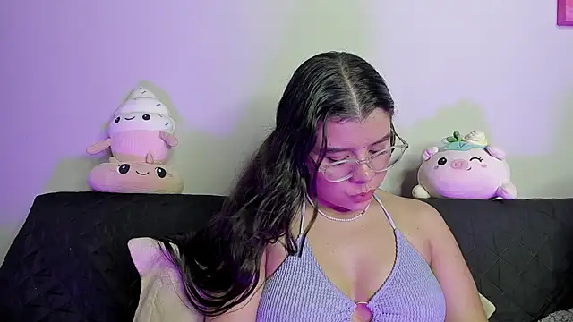 ViolettM online show from April 6, 10:33 pm