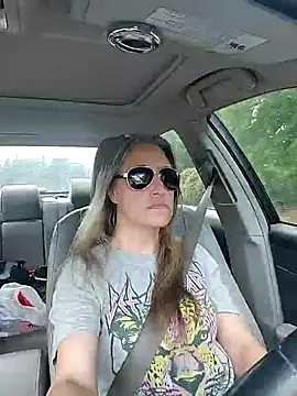 Sunflower0025 online show from May 19, 5:53 pm