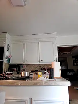 Sunflower0025 online show from April 1, 5:54 pm