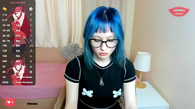 Sunny Girl X online show from March 14, 1:45 pm