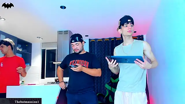 TheBatMansion online show from February 26, 1:15 am