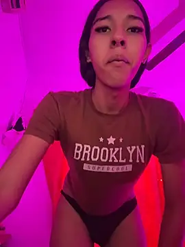 mariana doll2 online show from April 19, 4:40 pm