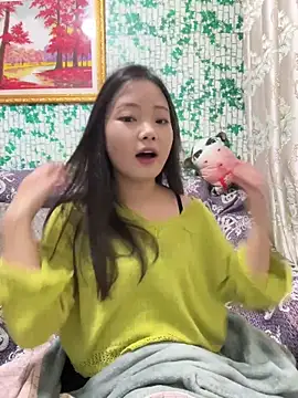 BIGBABYYEYE online show from March 21, 1:49 pm