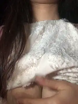 uyensexy online show from February 8, 7:34 am