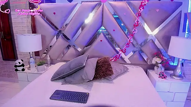 HarperrWest online show from February 16, 8:20 pm