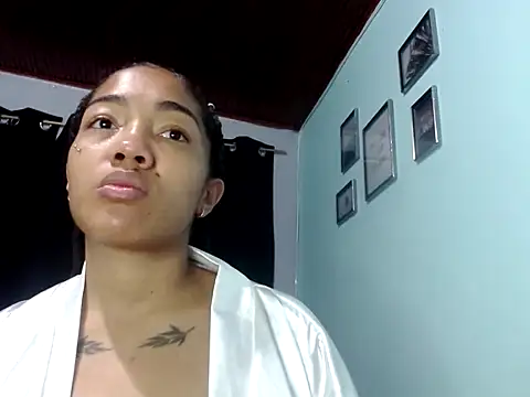 Sexy Supermomm online show from April 22, 3:58 am