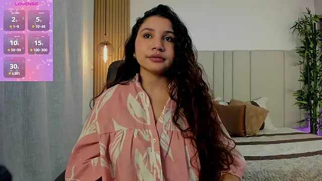 Victoria Rosee online show from April 14, 12:49 pm