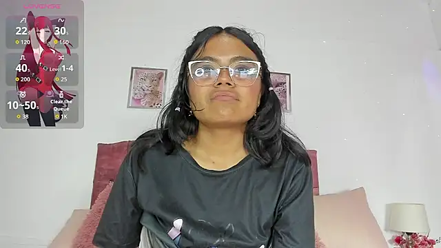 luna velveth online show from March 24, 3:23 am