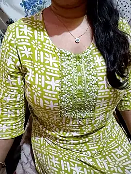 PARI51 online show from March 10, 9:08 pm