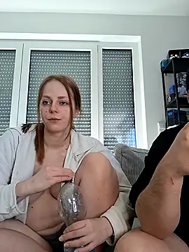 Larifari0406 online show from March 2, 12:45 pm