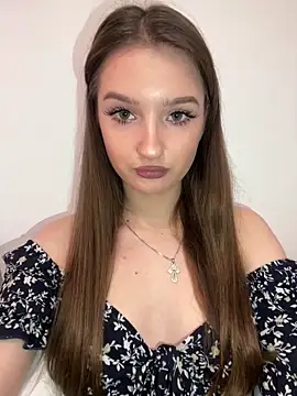 Green eyes lady online show from May 20, 4:26 pm