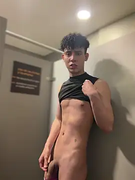 yoursexyjose online show from June 2, 8:43 pm