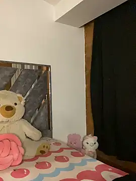  HannahFox  online show from April 1, 1:17 am