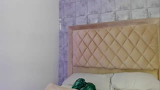 CleoFoxx  online show from March 4, 12:56 pm