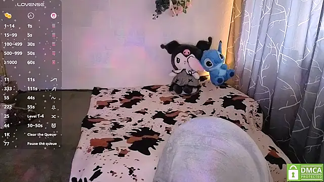 MoonlightGrace online show from April 4, 1:10 pm