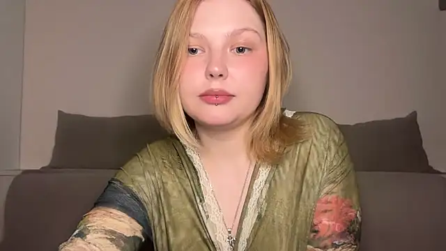 Ophelia Ritz online show from May 13, 10:26 pm