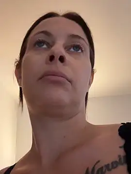 SophieSchmidt online show from April 21, 6:15 pm