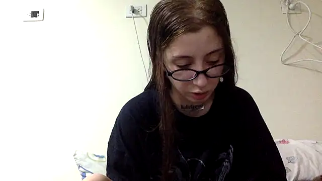 aixablackk online show from August 4, 1:44 am