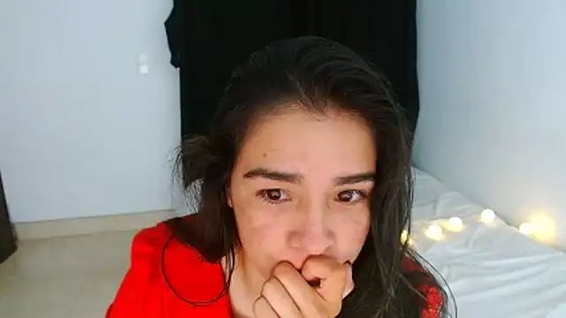 sensualstryp online show from March 24, 1:33 am