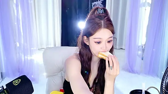 Dancer Lucky-Nini online show from February 13, 3:08 am