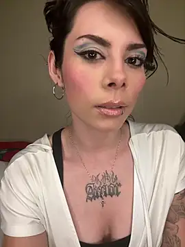 Isalove99 online show from February 13, 4:25 am