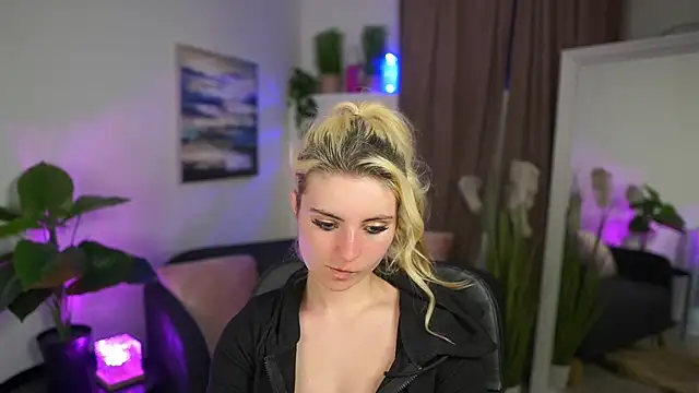 Jetpearl online show from April 8, 8:33 pm