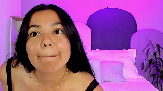 MiaFoxx149 online show from February 24, 11:14 pm