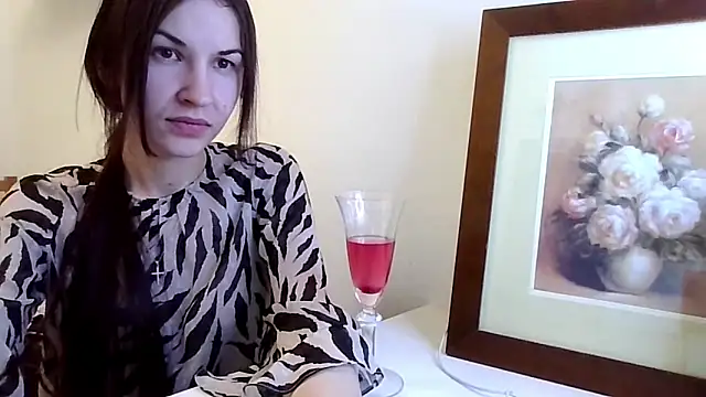 JuliaLovely online show from February 24, 3:43 pm