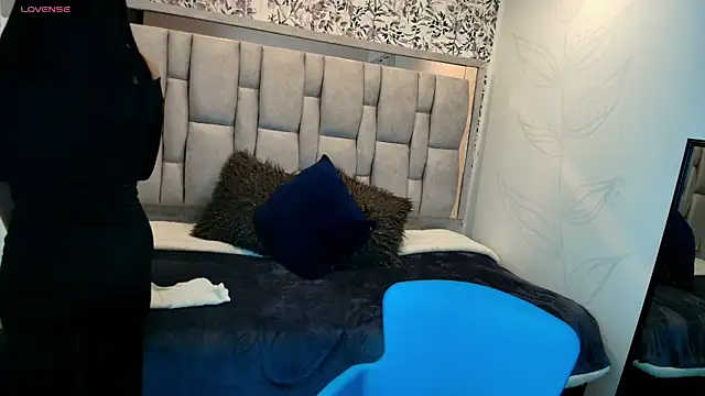 Emily  Cute   online show from February 27, 9:03 pm