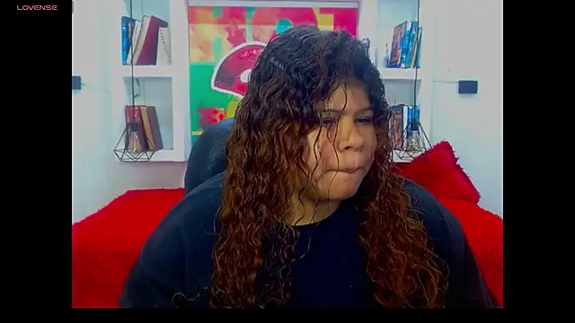 Cloe r online show from February 3, 7:07 pm