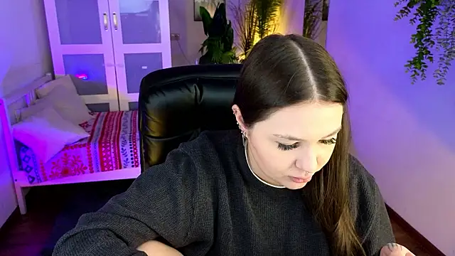 vanessaparadiza online show from February 3, 3:17 pm