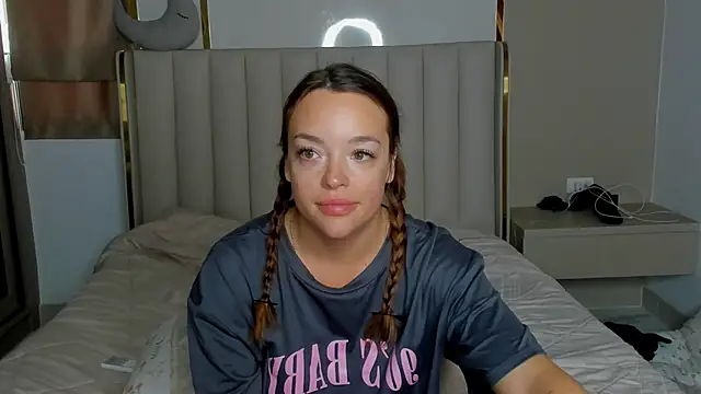 stellaa quenn online show from April 4, 12:31 am