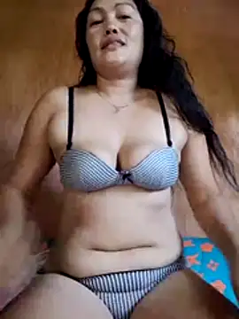 sexymom siovie online show from July 13, 5:30 am