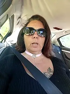 pulpeuse64 online show from April 15, 9:32 am