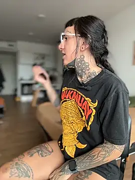 xsadtanas online show from February 4, 3:48 pm