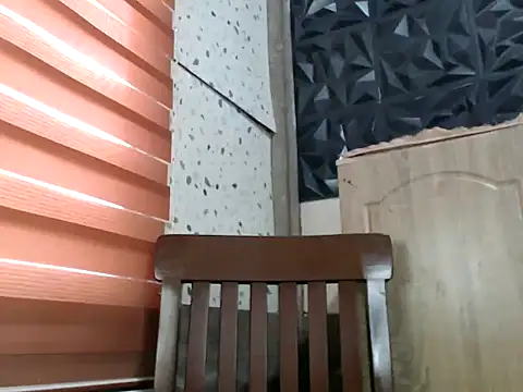 Yourdivagoddess online show from February 21, 6:36 am