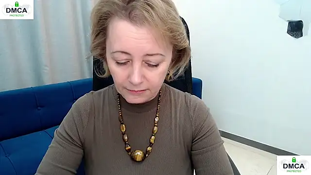 MONA W online show from February 18, 10:58 am