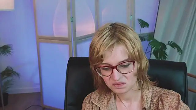 Akimo  online show from February 1, 7:12 pm