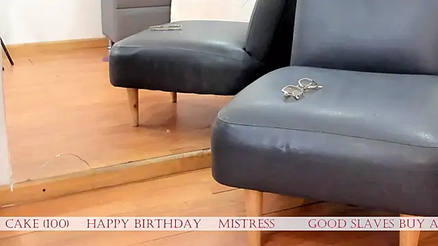 Oliviia williams online show from February 20, 11:34 am