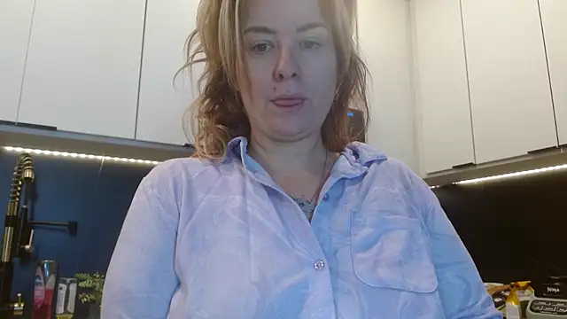 HazelSkyesChat online show from August 2, 3:26 pm