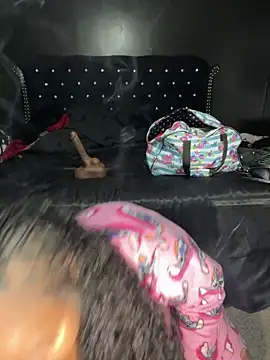 tipheragain online show from April 4, 8:02 am