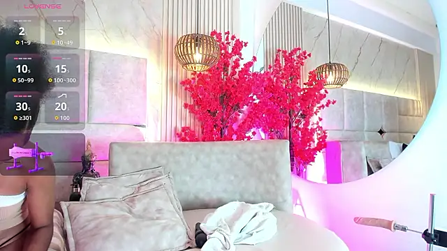 EmmaLovve online show from March 9, 3:21 am