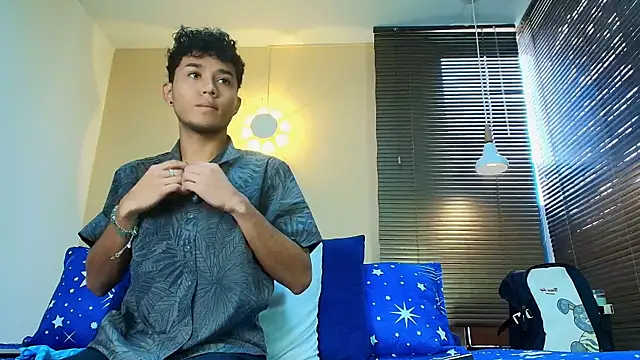 Damon Salvarote S online show from April 21, 7:10 pm