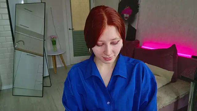 Weisser Moon online show from February 28, 5:07 am