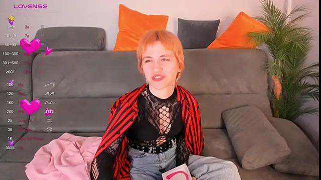 AutumnWhisper online show from March 2, 8:37 pm