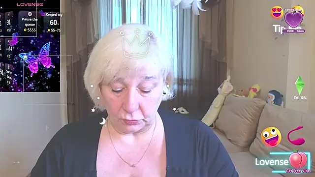 Emma Eclipsee online show from May 4, 5:11 am