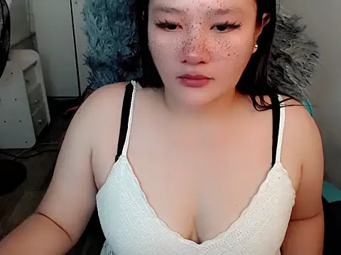 UrLovelyWetPussy online show from February 26, 8:24 am