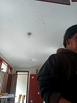 MeelFox online show from March 14, 2:40 pm