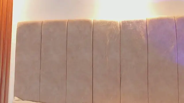  Laura saenz1 online show from February 27, 12:38 pm