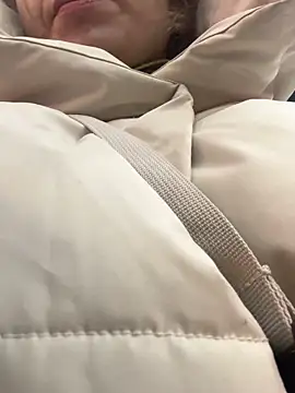 Bubble Chloe online show from February 14, 4:20 pm